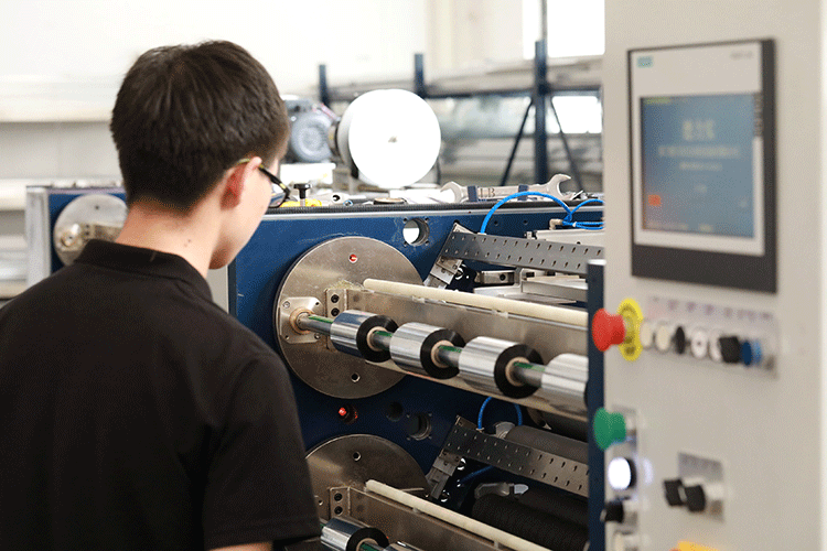 The difference between tension control of slitting machines in unwinding and winding