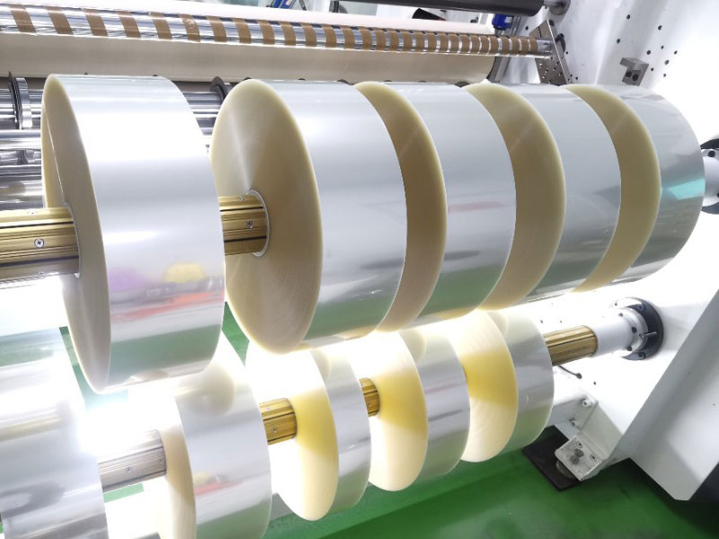 The slitting machine maximizes production benefits and helps enterprises develop with high quality
