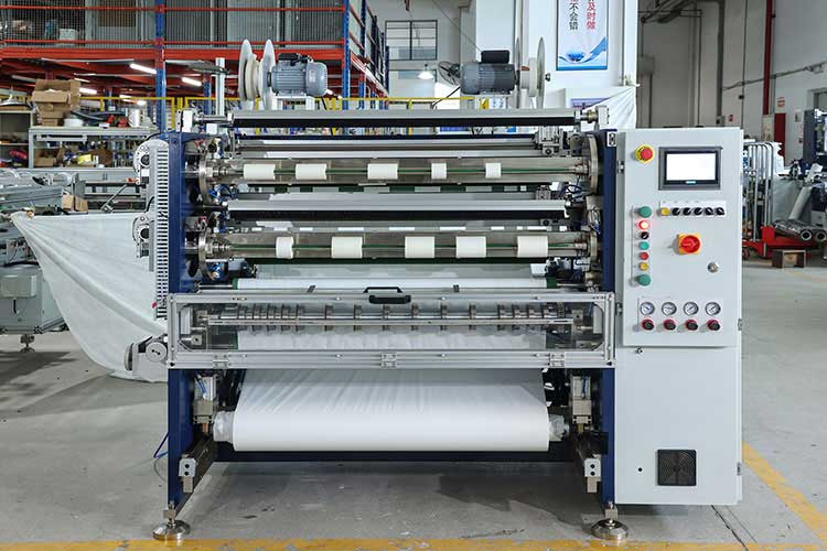 Label slitting machine: Accurate in square inches