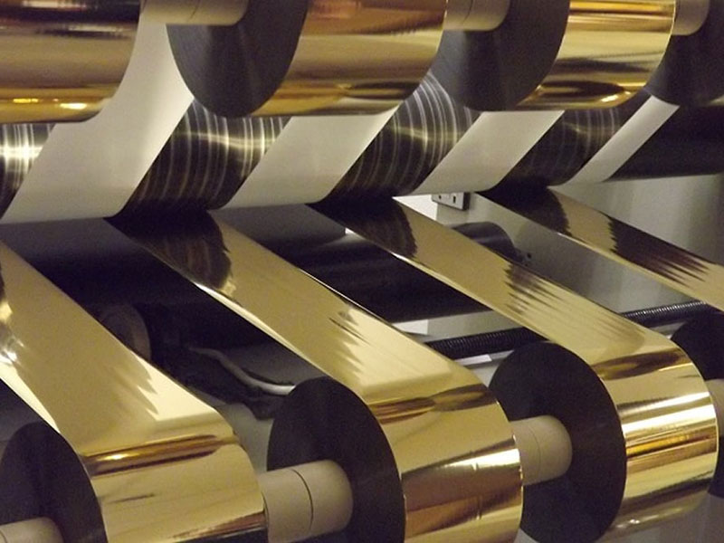 Precise and efficient hot stamping foil slitting machine: in millimeters, it creates a model of stable operation